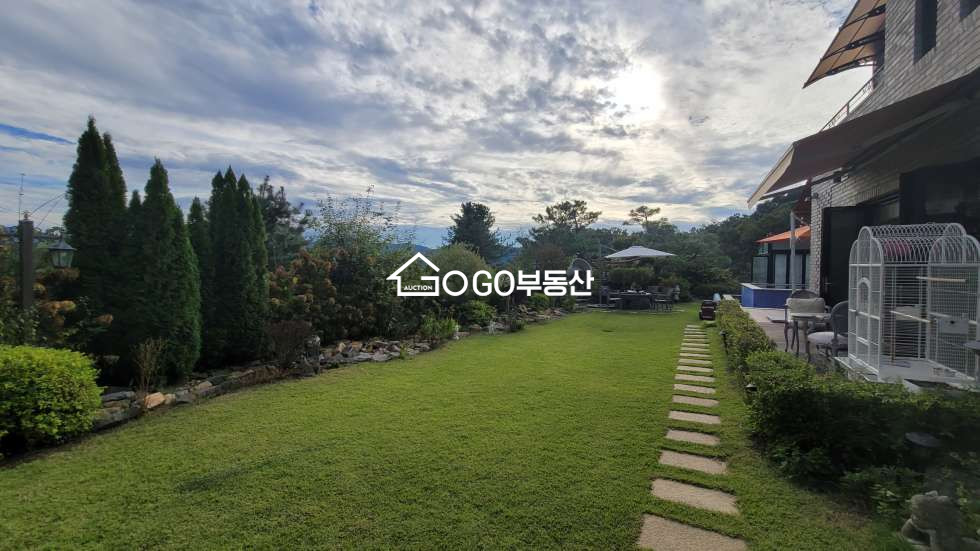 Exterior & Garden (외관과 정원)