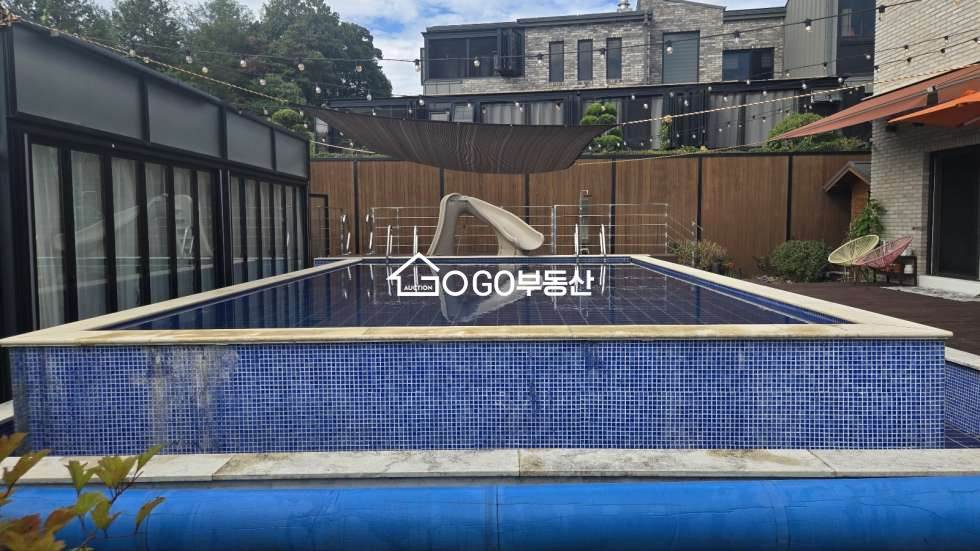 Swimming Pool (수영장 & 부속시설)